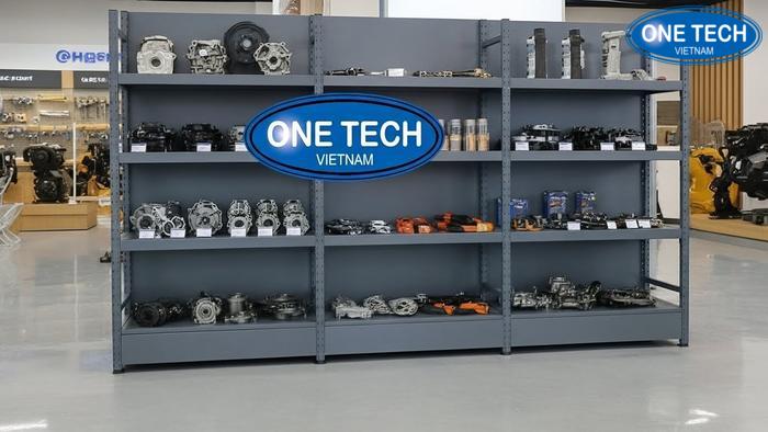 Kệ sắt thép chịu lực trưng bày sản phẩm cơ khí