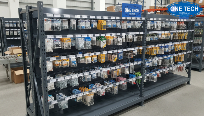 Kệ móc treo phụ kiện tải trọng cao dùng trong kho