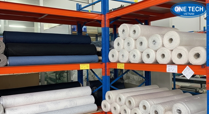 Kệ trưng bày vải OneTech Group Mẫu kệ trưng bày vải do OneTech Group cung cấp